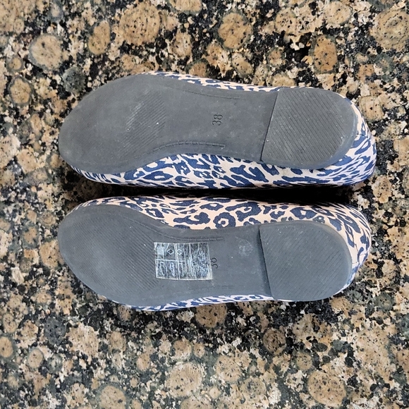 Navy Leopard Flats - Picture 5 of 5